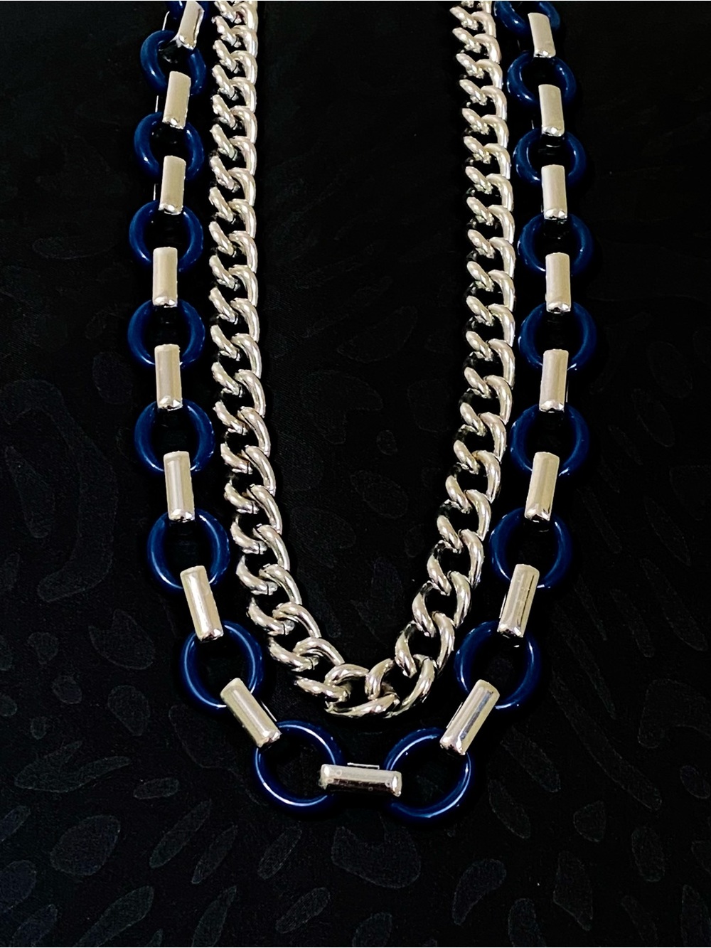 Lia Sophia Signed Convertible Navy Blue Enamel Ring Link + Silver Curb Chain